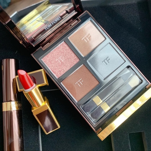 New! Tom Ford Eye and Lip Gift Set - Picture 2 of 7